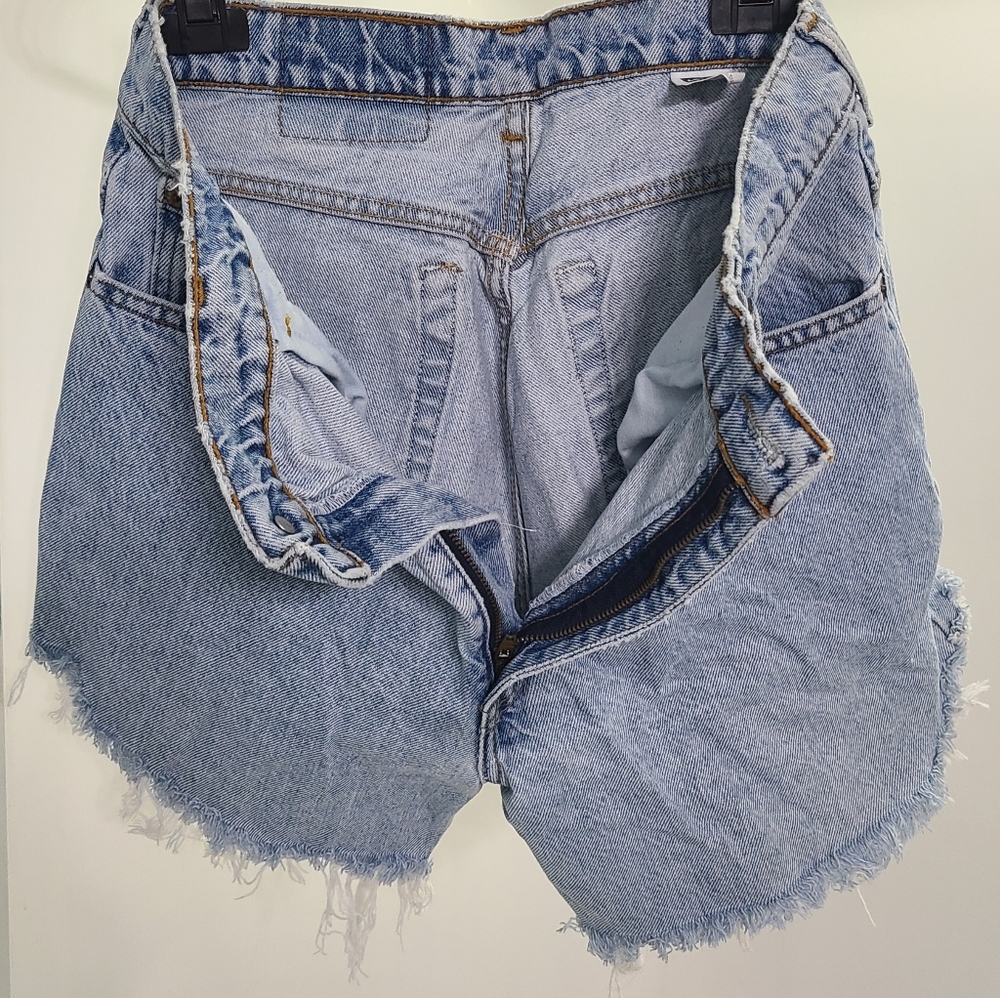 Levi Cut Off 550's Jean Shorts
